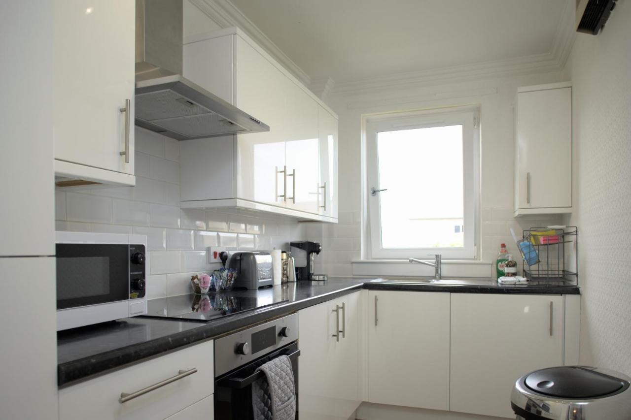 Ferienwohnung Modern 2-Bed Haven, Free Parking EDI Exterior foto